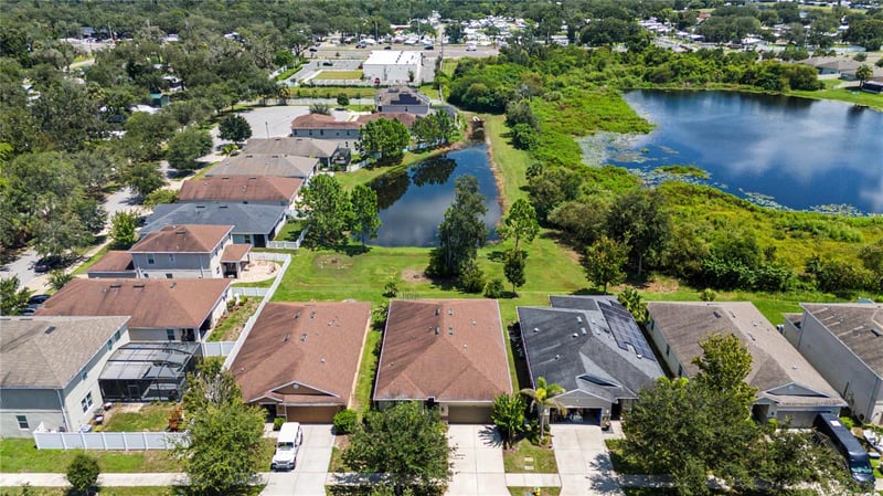 10530 Medford Lake Dr, Riverview, FL 33578