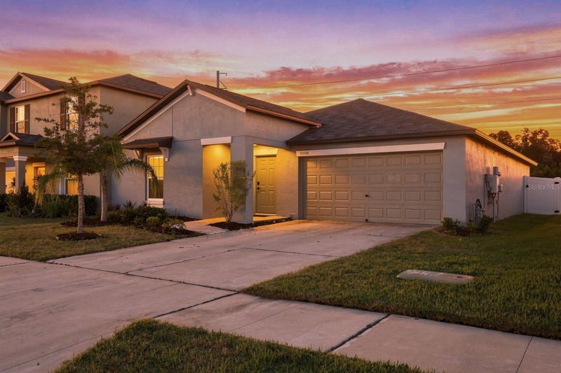 10358 Shady Preserve Dr, Riverview, FL 33578