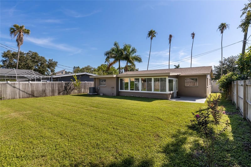 1836 Bayou Grande Blvd NE, St Petersburg, FL 33703
