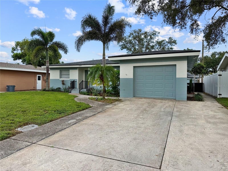12614 81st Ave, Seminole, FL 33776