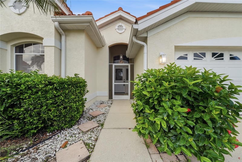 6817 Superior Street Cir, Sarasota, FL 34243