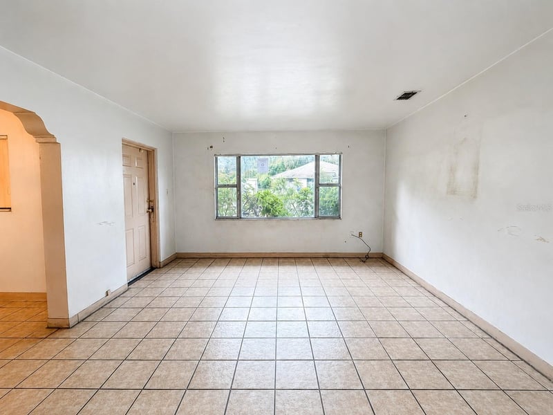 3801 E Osborne Ave, Tampa, FL 33610