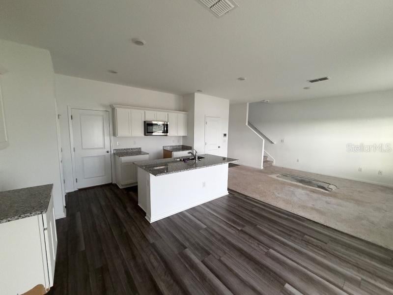 968 Kelly Fern Loop, Ruskin, FL 33570