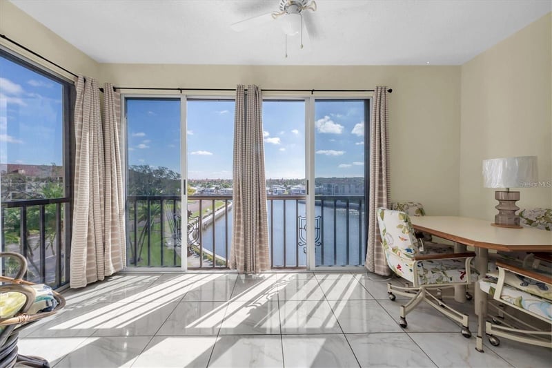 19029 Us Highway 19 N #8-25, Clearwater, FL 33764