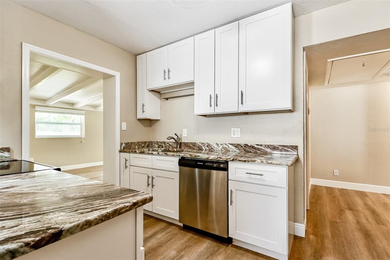 10293 Satsuma Rd, Seminole, FL 33772
