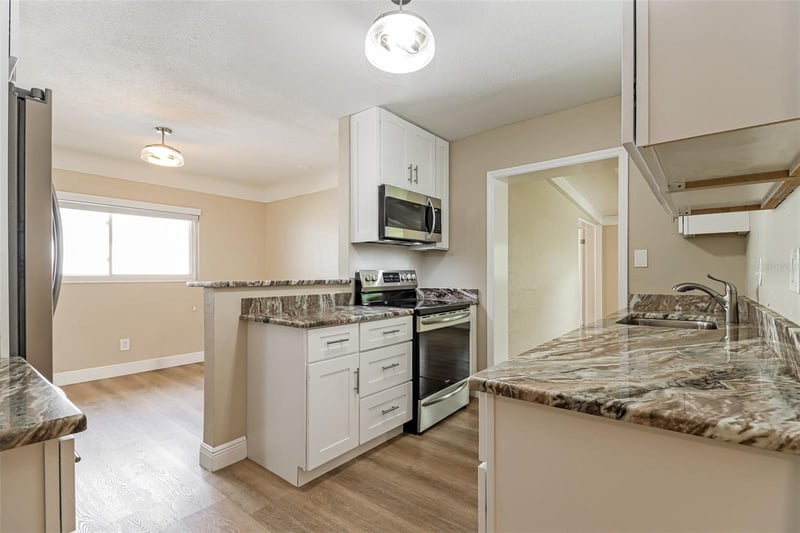 10293 Satsuma Rd, Seminole, FL 33772