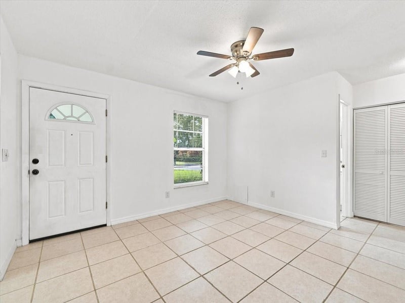 9812 85th Way, Seminole, FL 33777