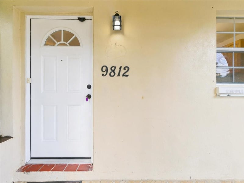 9812 85th Way, Seminole, FL 33777