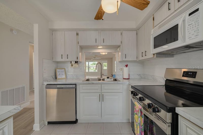 4433 Sunstate Dr, New Port Richey, FL 34652