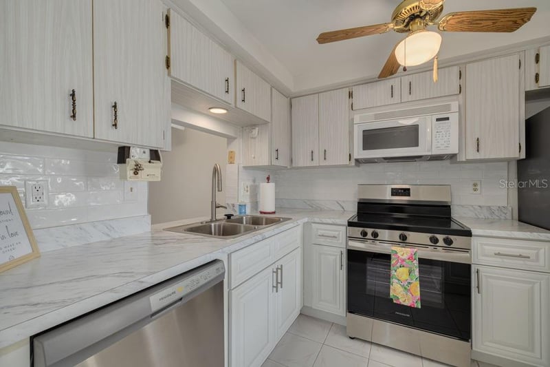 4433 Sunstate Dr, New Port Richey, FL 34652