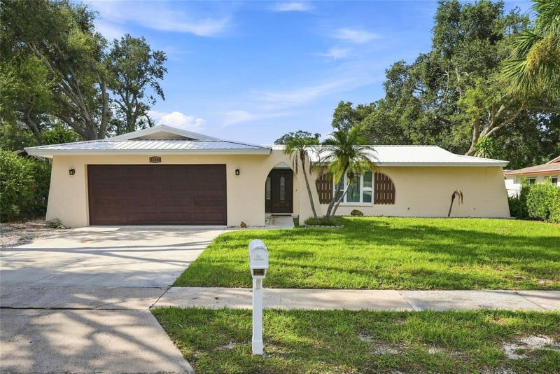 13344 88th Ave, Seminole, FL 33776