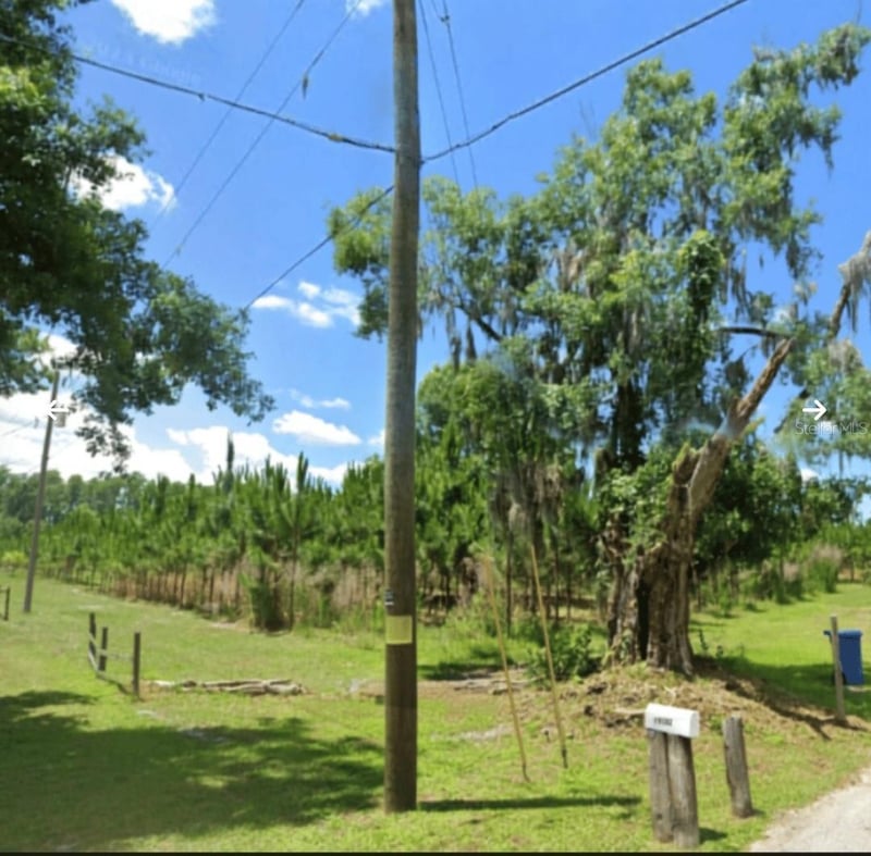 Holly Ln, Lutz, FL 33558