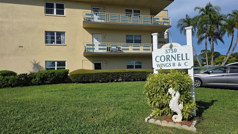 5750 80th St N #C202, St Petersburg, FL 33709
