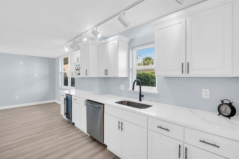 7930 Sun Island Dr S #104, South Pasadena, FL 33707