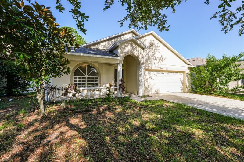 8516 Canterbury Lake Blvd, Tampa, FL 33619