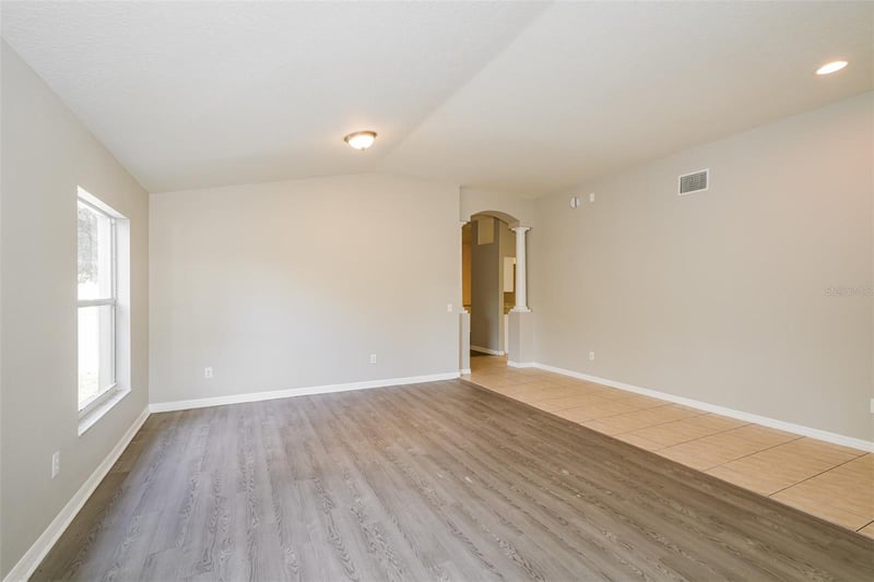 8516 Canterbury Lake Blvd, Tampa, FL 33619