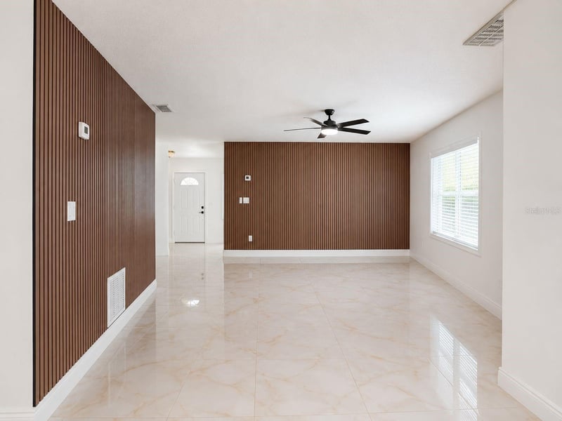 9203 Camino Villa Blvd, Tampa, FL 33635