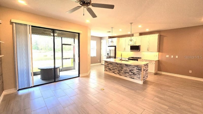 4887 Isola Ct, Wesley Chapel, FL 33543