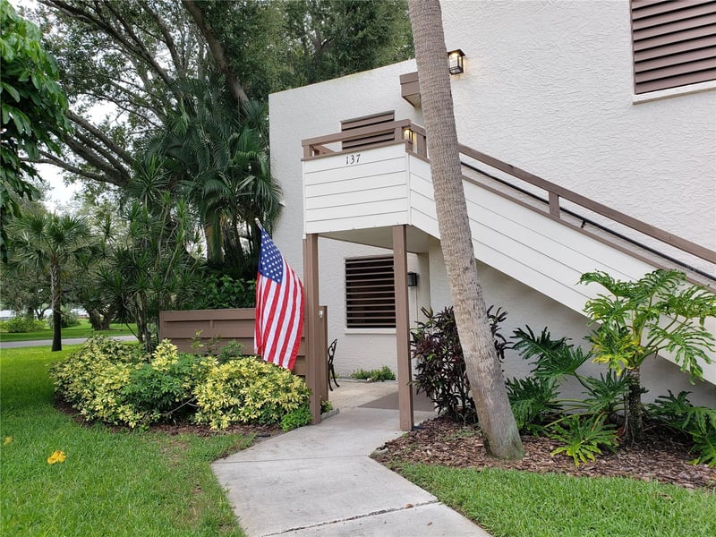 138 Pineneedle Dr, Bradenton, FL 34210
