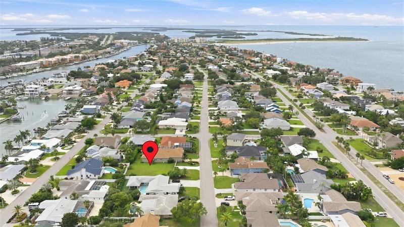 343 7th Ave N, Tierra Verde, FL 33715