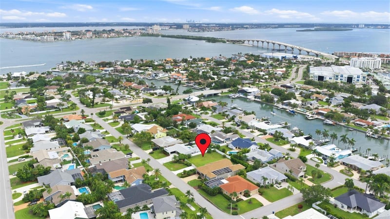 343 7th Ave N, Tierra Verde, FL 33715