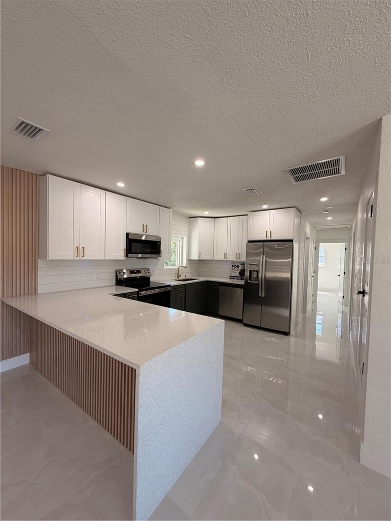 2405 21st Ave W, Bradenton, FL 34205