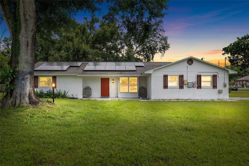 8212 Sunny Vale Pl, Tampa, FL 33615