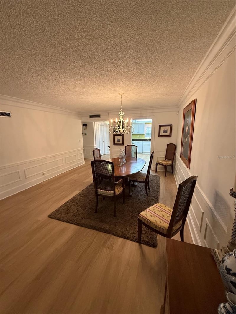 131 Bluff View Dr #104, Belleair Bluffs, FL 33770