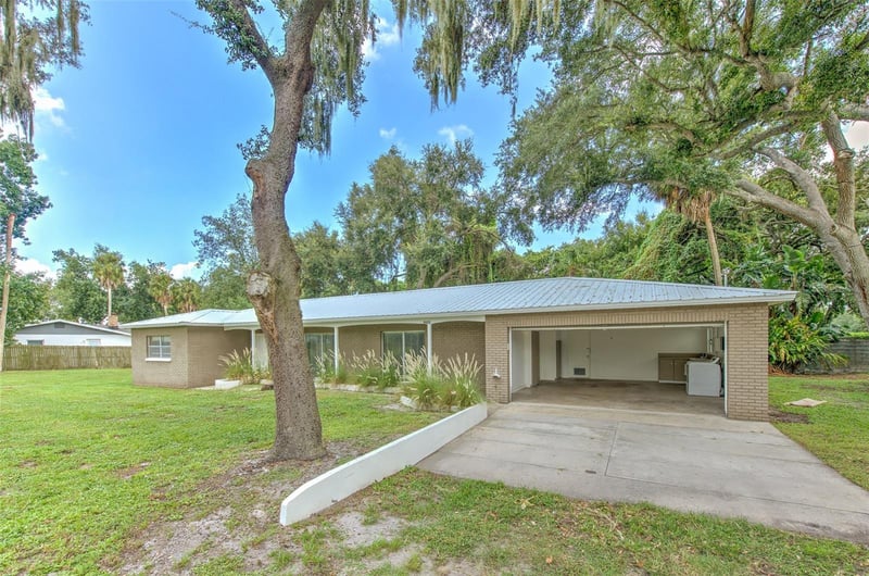 8825 Cobb Rd, Riverview, FL 33578