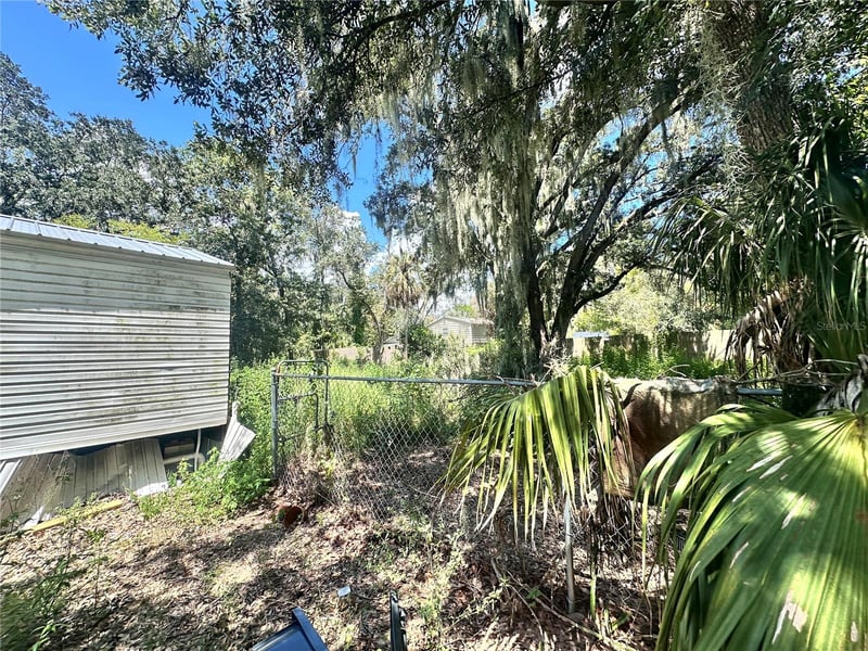 9011 Carey Rd, Lithia, FL 33547