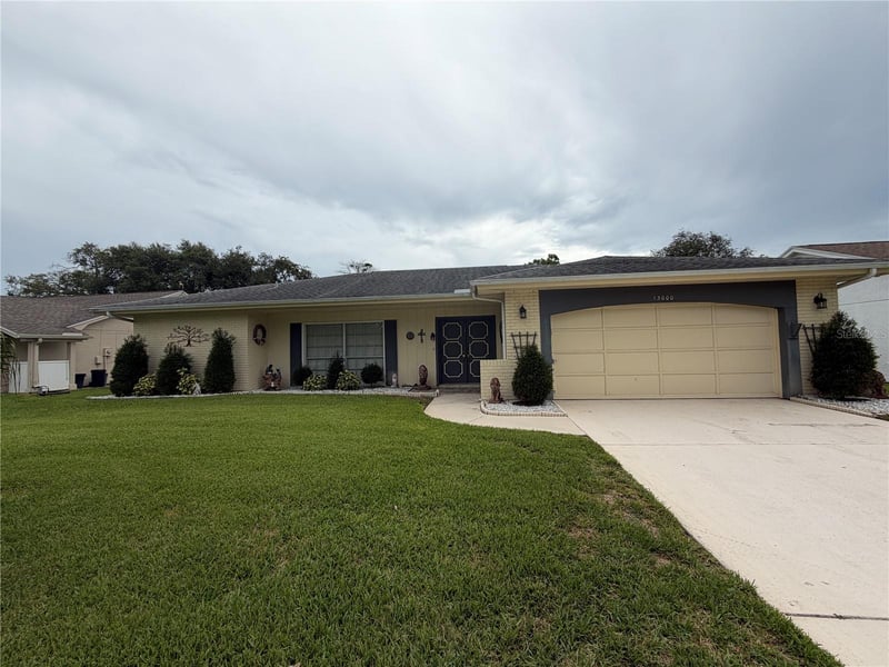 13000 Pebble Beach Cir, Hudson, FL 34667