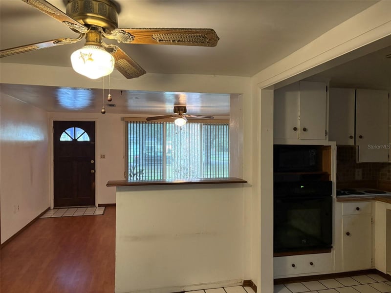 671 Dexter Dr, Dunedin, FL 34698