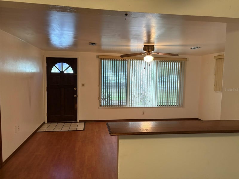671 Dexter Dr, Dunedin, FL 34698