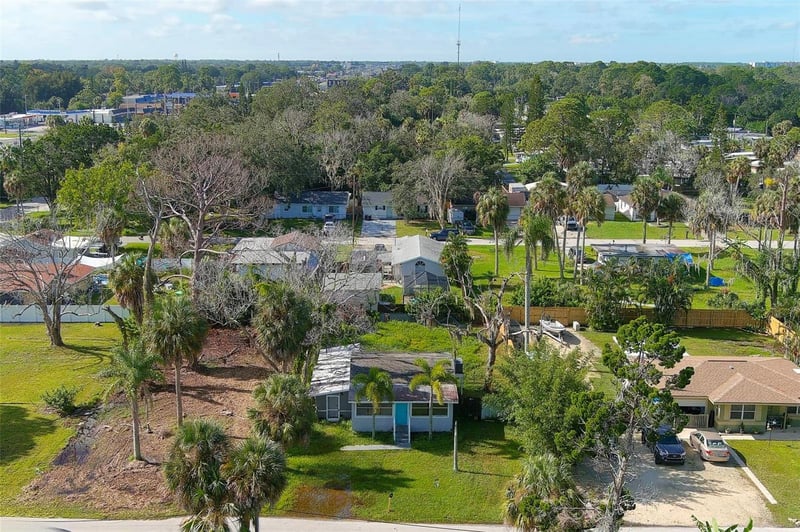 5200 Mallett Dr, Port Richey, FL 34668