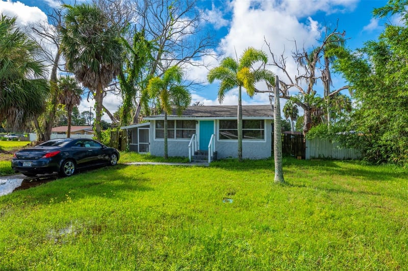 5200 Mallett Dr, Port Richey, FL 34668