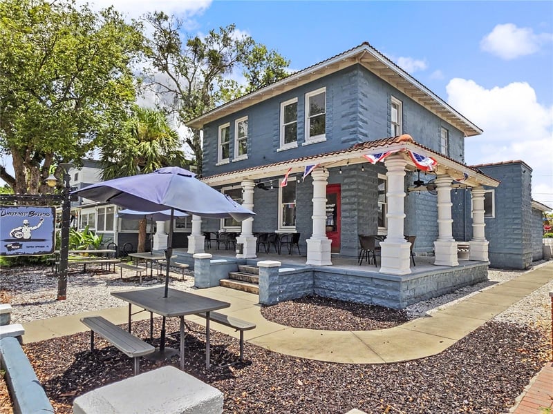 312 E Tarpon Ave, Tarpon Springs, FL 34689