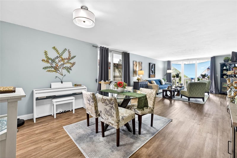 2623 Seville Blvd #207, Clearwater, FL 33764