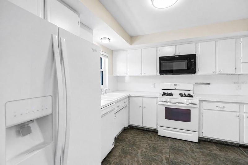 1868 Shore Dr S #310, South Pasadena, FL 33707