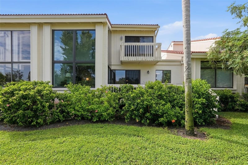 5619 Escondida Blvd S, St Petersburg, FL 33715