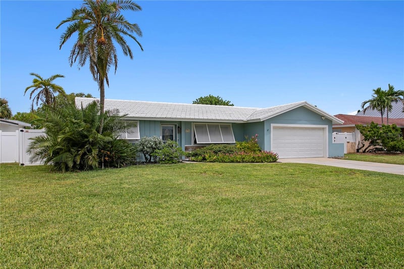 2972 E Vina Del Mar Blvd, St Pete Beach, FL 33706