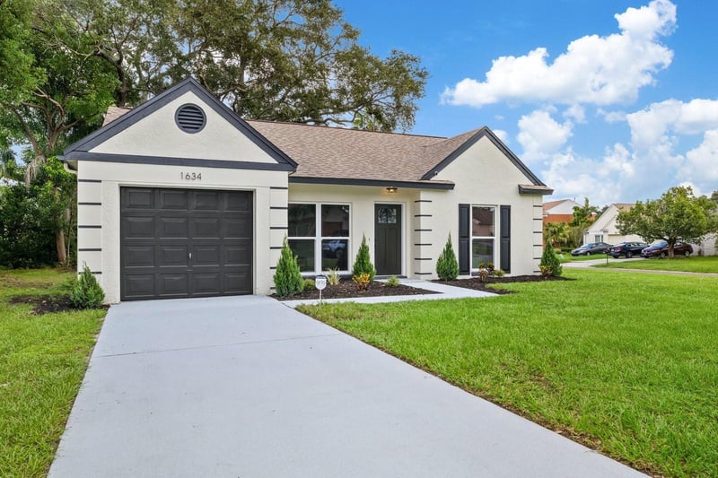 1634 Crossridge Dr, Brandon, FL 33510