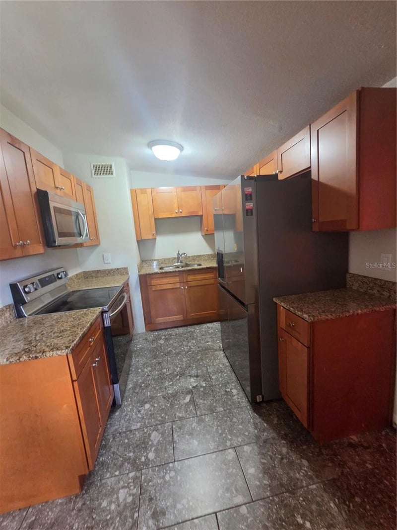 916 E 123rd Ave, Tampa, FL 33612