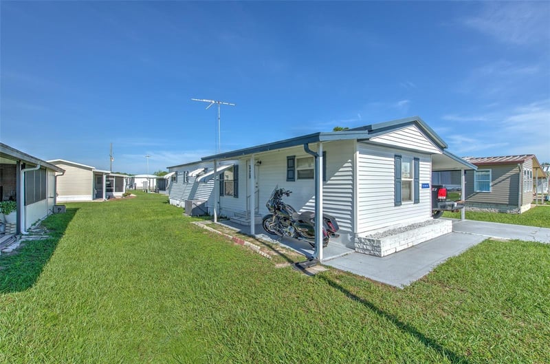 5309 Montego Dr, Zephyrhills, FL 33541