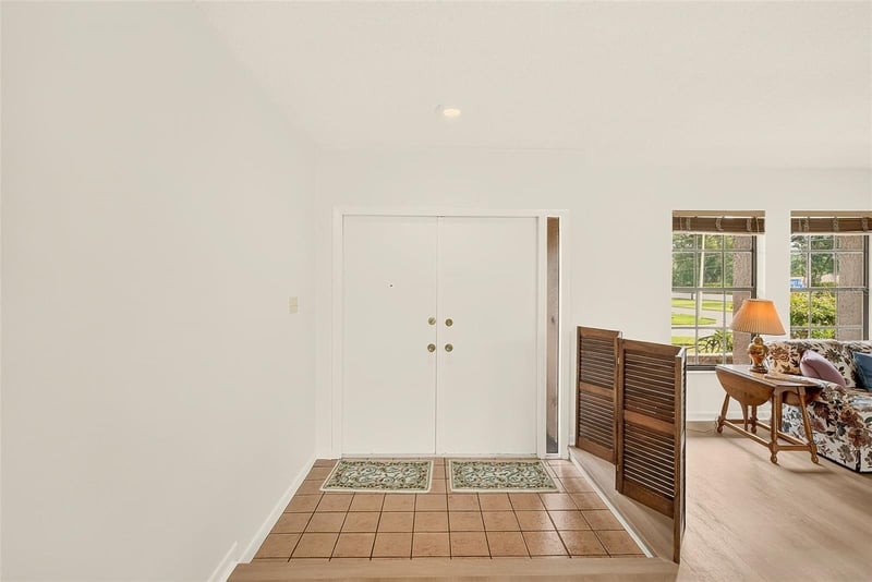2993 Meadow Wood Dr, Clearwater, FL 33761