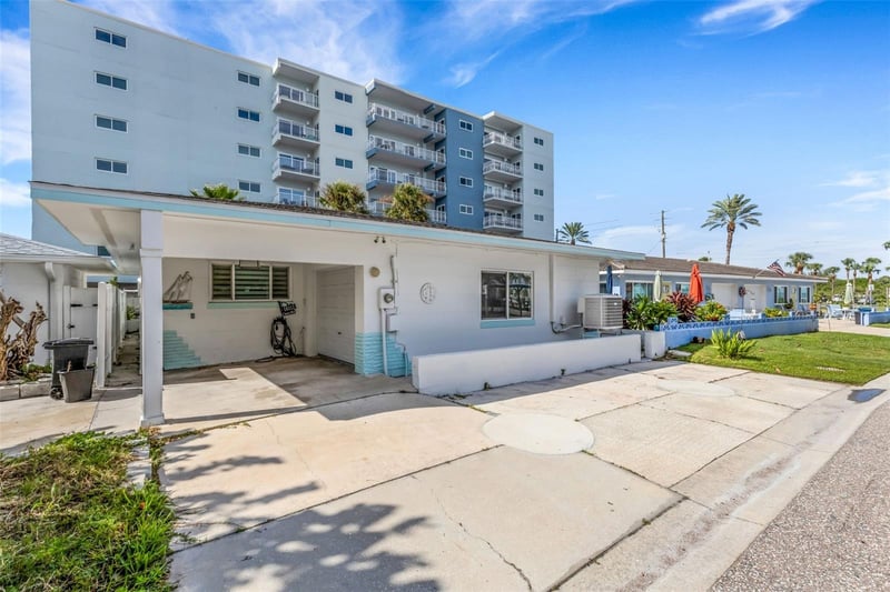 18317 Sunset Blvd, Redington Shores, FL 33708