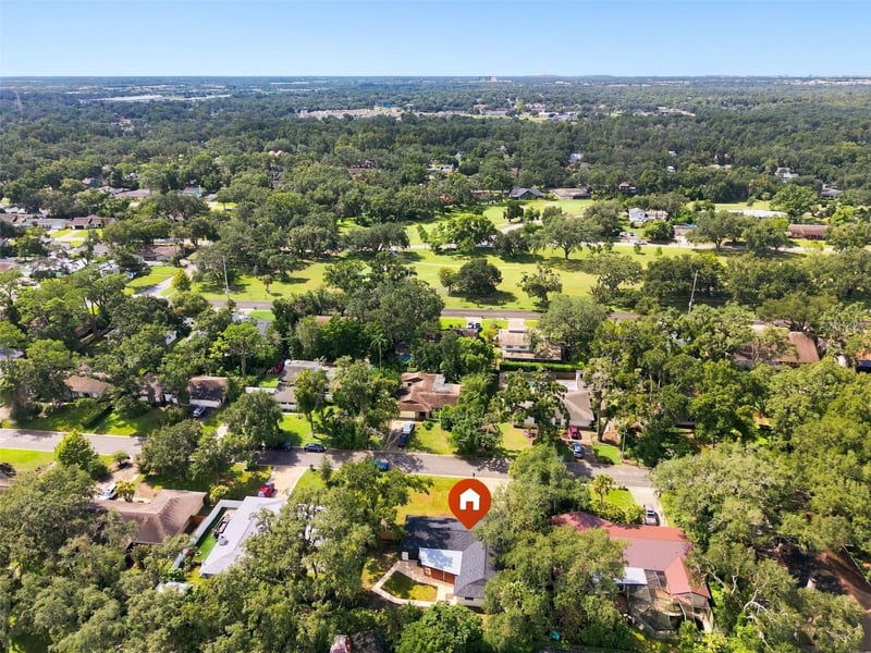 6622 Glencoe Dr, Temple Terrace, FL 33617