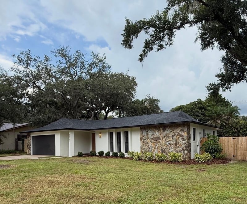 6622 Glencoe Dr, Temple Terrace, FL 33617