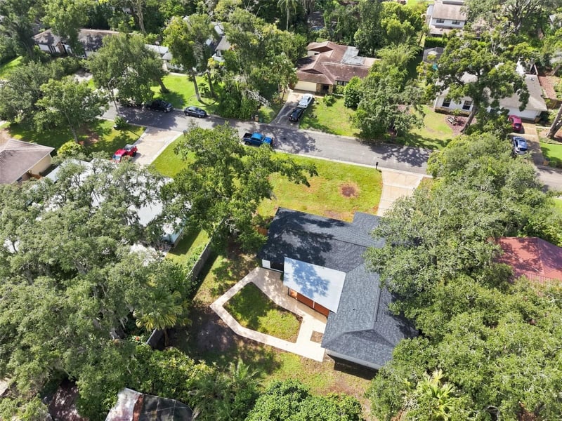 6622 Glencoe Dr, Temple Terrace, FL 33617
