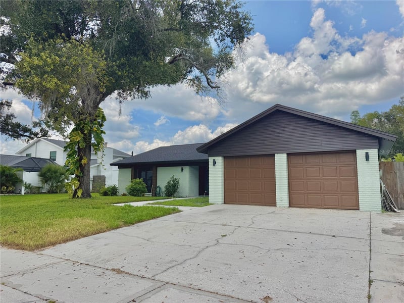 16503 Foothill Dr, Tampa, FL 33624