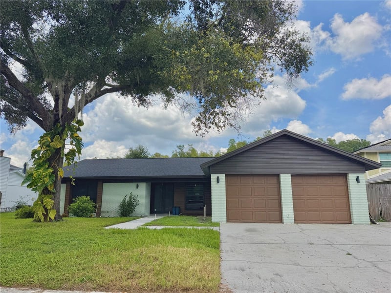 16503 Foothill Dr, Tampa, FL 33624